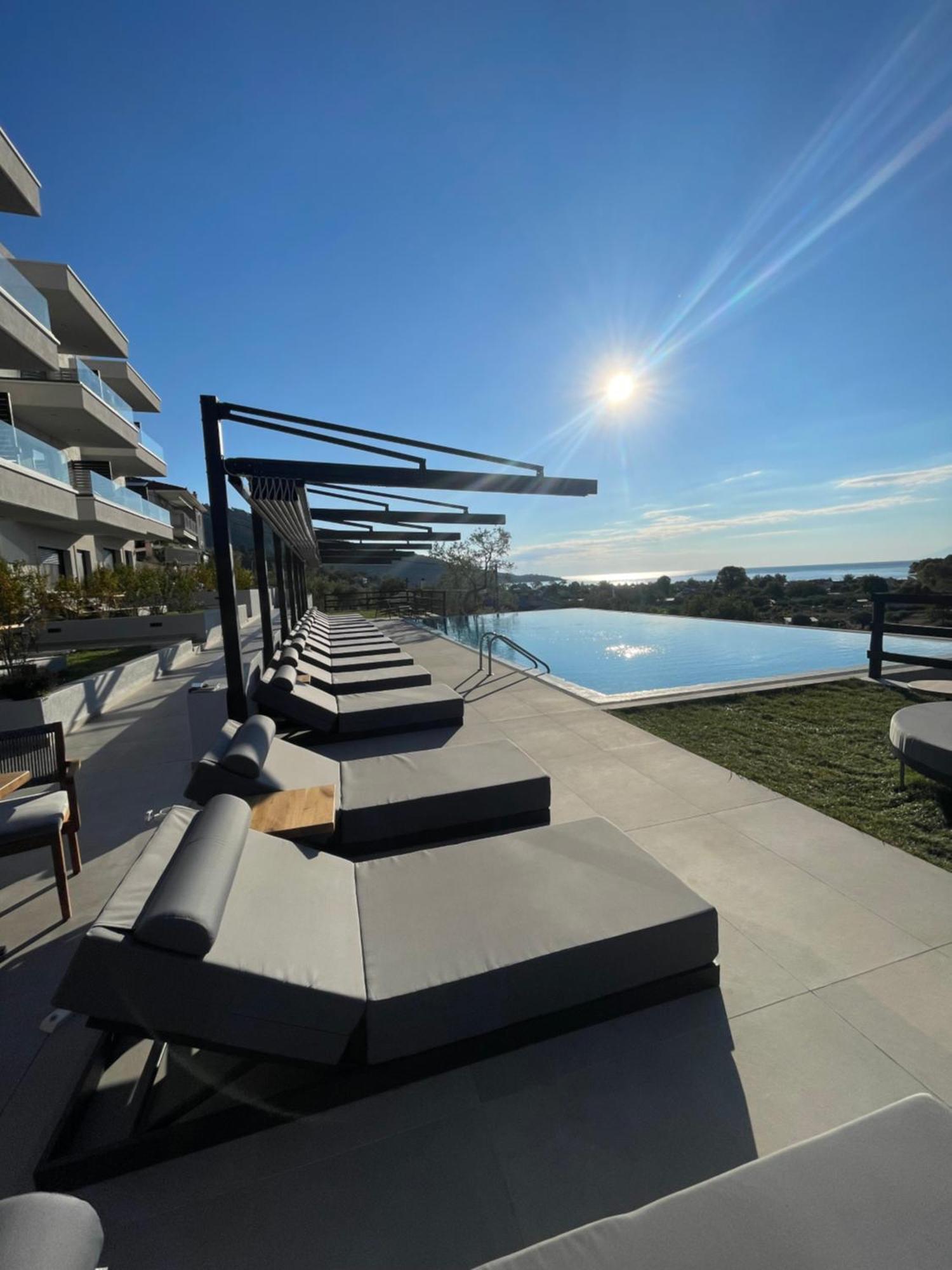 Aparthotel Toska Tower Chrisi Ammoudia Exterior foto