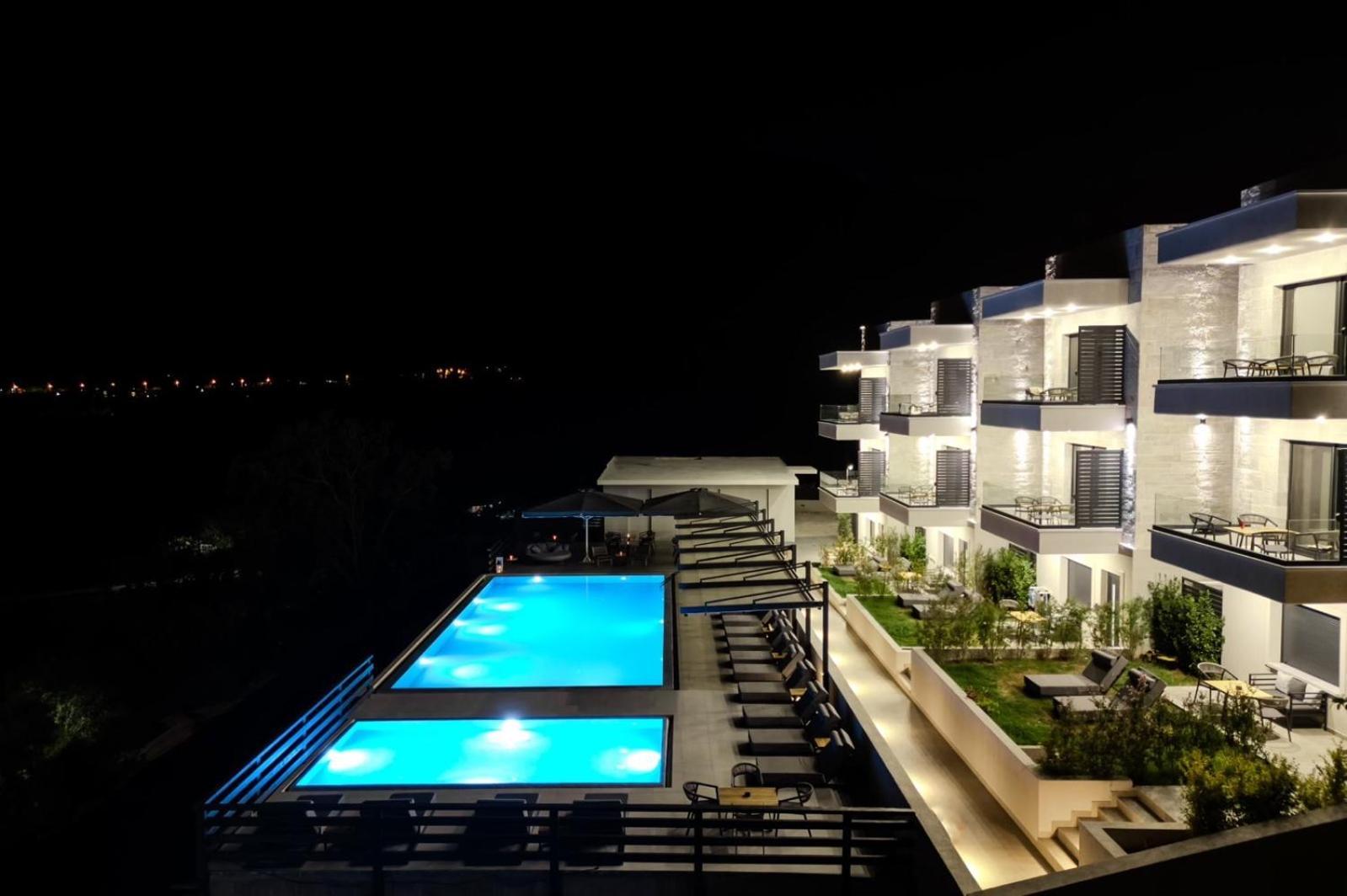 Aparthotel Toska Tower Chrisi Ammoudia Exterior foto